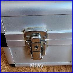 Vintage Magnavox Color Video Camera 8 Hour Video Cassette Recorder Carrying Case Vintage Magnavox Color Video Camera 8 Hour Video Cassette Recorder Carrying Case