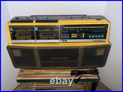 Vintage Magnavox D8300 Boombox Radio Dual Cassette Recorder Black & Yellow WORKS