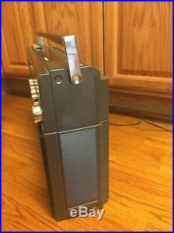 Vintage Magnavox D8443 Boombox 4 Band Stereo Radio Cassette Recorder D 8443 Nice