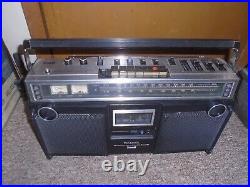 Vintage Panasonic RQ-4350 AM/FM Cassette Recorder Vintage Panasonic RQ-4350 AM/FM Cassette Recorder