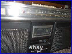 Vintage Panasonic RQ-4350 AM/FM Cassette Recorder Vintage Panasonic RQ-4350 AM/FM Cassette Recorder