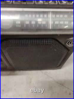 Vintage Panasonic RQ-548S, an FM/AM radio cassette recorder 7 Speaker Nice Cond