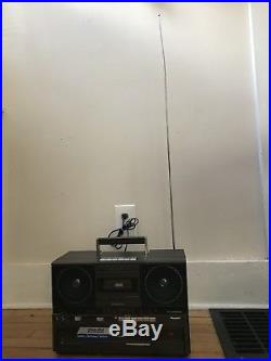 Vintage Panasonic SG-J555 45/33 Record Player AM/FM & Cassette Boombox/Radio