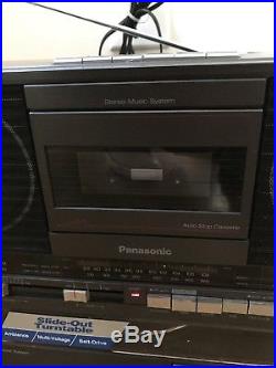 Vintage Panasonic SG-J555 45/33 Record Player AM/FM & Cassette Boombox/Radio