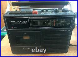 Vintage REALISTIC CTR-46 AM / FM Radio Cassette Tape Recorder