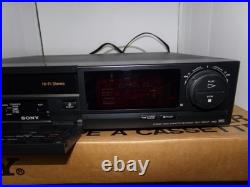 Vintage SONY Video Cassette Recorder SLV-595HF withoriginal box