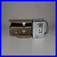 Vintage-Sanyo-M1770F-Mini-Radio-Cassette-Player-Bundle-With-Leather-Case-TESTED-01-wvf