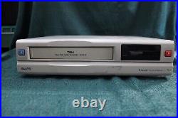 Vintage Sanyo SRT-672 Real Time Lapse Video Cassette Recorder VCR VHS