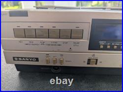 Vintage Sanyo VCR 3900 Betamax Video Cassette Recorder Powers On RE