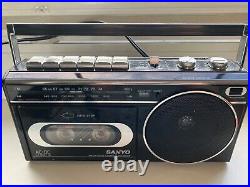 Vintage Sanyo cassette recorder M2670F
