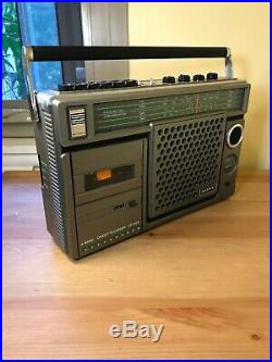 Vintage Sony Boombox Cassette Recorder 4 Band Receiver Radio