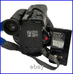 Vintage Sony Handycam CCD-TR7 8mm Video Cassette Recorder Camcorder Japan Vintage Sony Handycam CCD-TR7 8mm Video Cassette Recorder Camcorder Japan