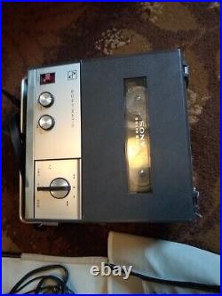 Vintage Sonymatic tape recorder Sony Large cassette has mic power cord etc