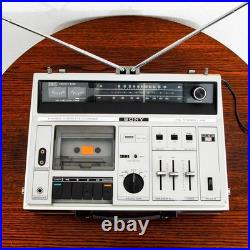 Vintage Tape Player Sony CF-610 Recorder Deck Console Stereo AM / FM Case Black