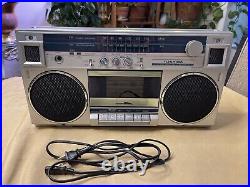 Vintage Toshiba Stereo Radio Cassette Recorder Model RT-90S Parts/Repair Read