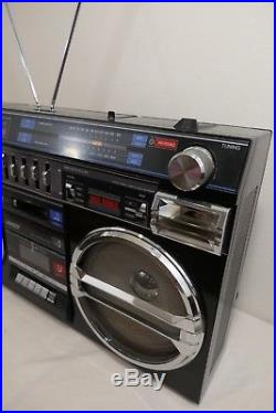 Vintage UNISEF Stereo Radio Recorder GHETTOBLASTER BOOMBOX AM/FM Dual-Cassette