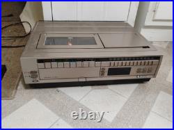Vintage VCR Hitachi VT-9100 Multi-System VHS Video Deck Cassette Deck Working Vintage VCR Hitachi VT-9100 Multi-System VHS Video Deck Cassette Deck Working