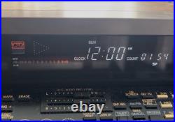 Vintage Woodgrain JVC HR-S8000U S-VHS VCR 4-Head Video Cassette Recorder Player