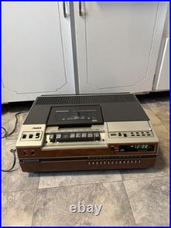 WORKING! Magnavox Top Loading Vintage VHS Video Cassette Recorder VK8227BRO1